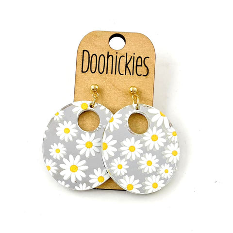 Daisy Mila Acrylic Dangles - Spring Earrings